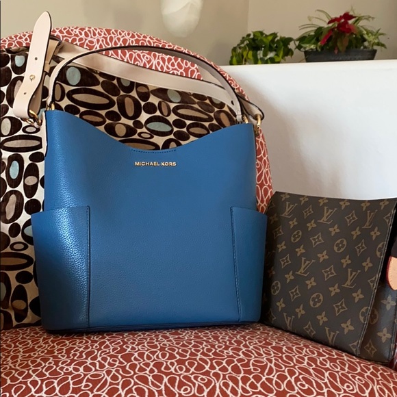 Brand new Micheal Kors handbag - Picture 1 of 15
